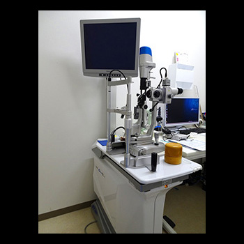 眼科　眼の検査機器　スリットランプ